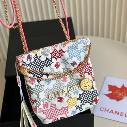 *Sale* Chanel 22 Mini Handbag